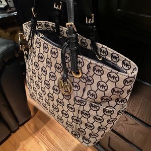 Michael Kors Circular Logo Patterned Bag